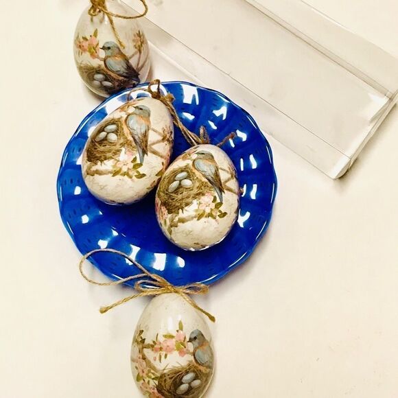 SPRINGTIME Decor Birds Nesting Set of 2 - Picture 3 of 4